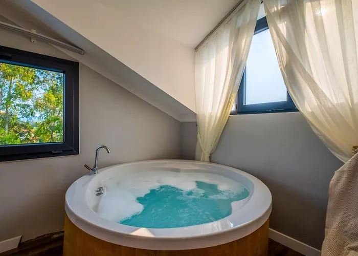 Infinity Lily 2 Villa