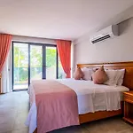 Infinity Lily 2 Willa Fethiye